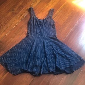 Navy polka dot dress 💃🏻